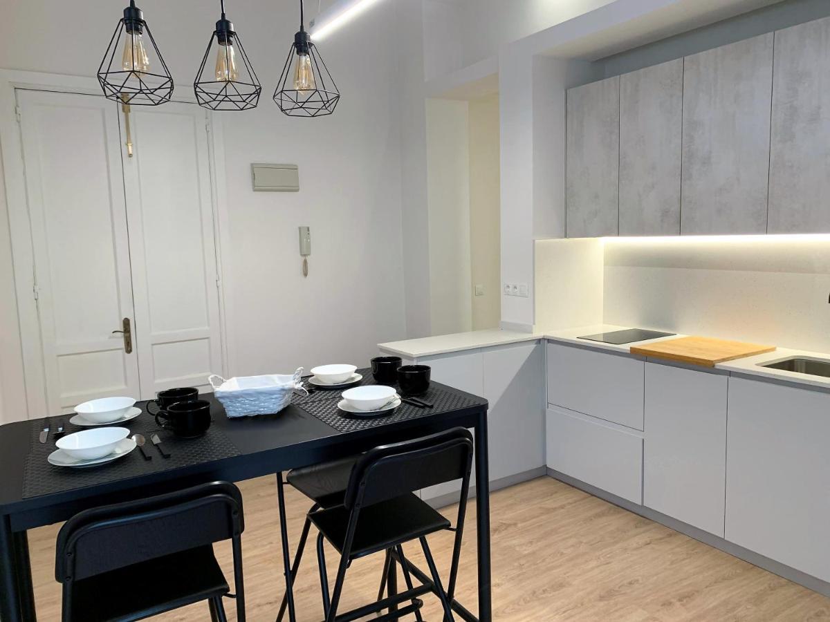 Apartamento Duplex Planta Baja Con Aparcamiento Gratuito En Palacio De Mijares Llanes Exterior foto